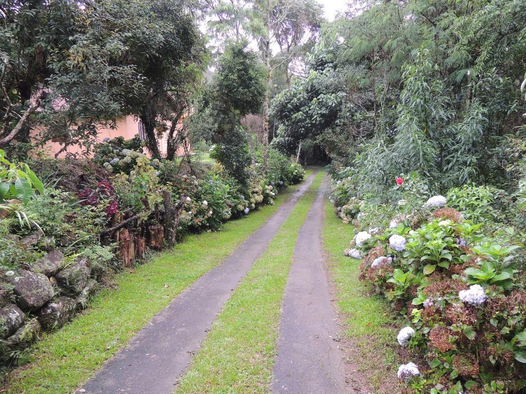 To Na Roca Villa Cunha Exterior photo